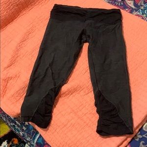 Lululemon embrace crop pants size 8